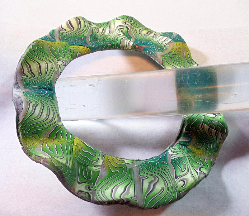 Wavy Bangle